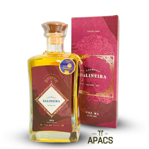 Cachaça Salineira Especial (Bálsamo) 750ml