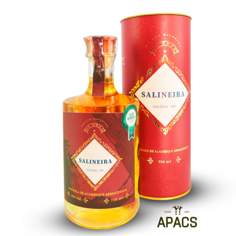 Cachaça Salineira Especial (Bálsamo) 750ml